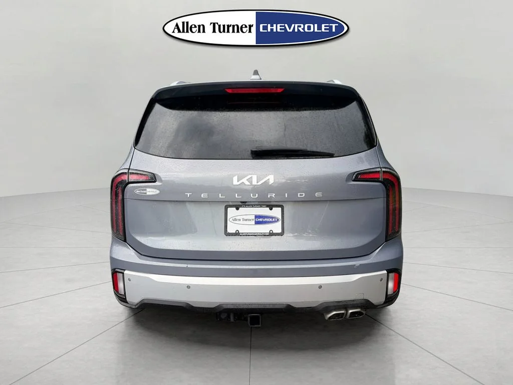 Used 2024 Silver Kia EX image 5