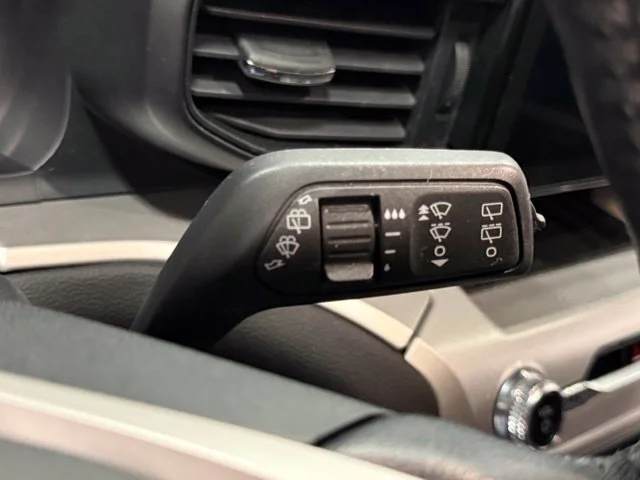 Used 2022 Gray Ford XLT image 17