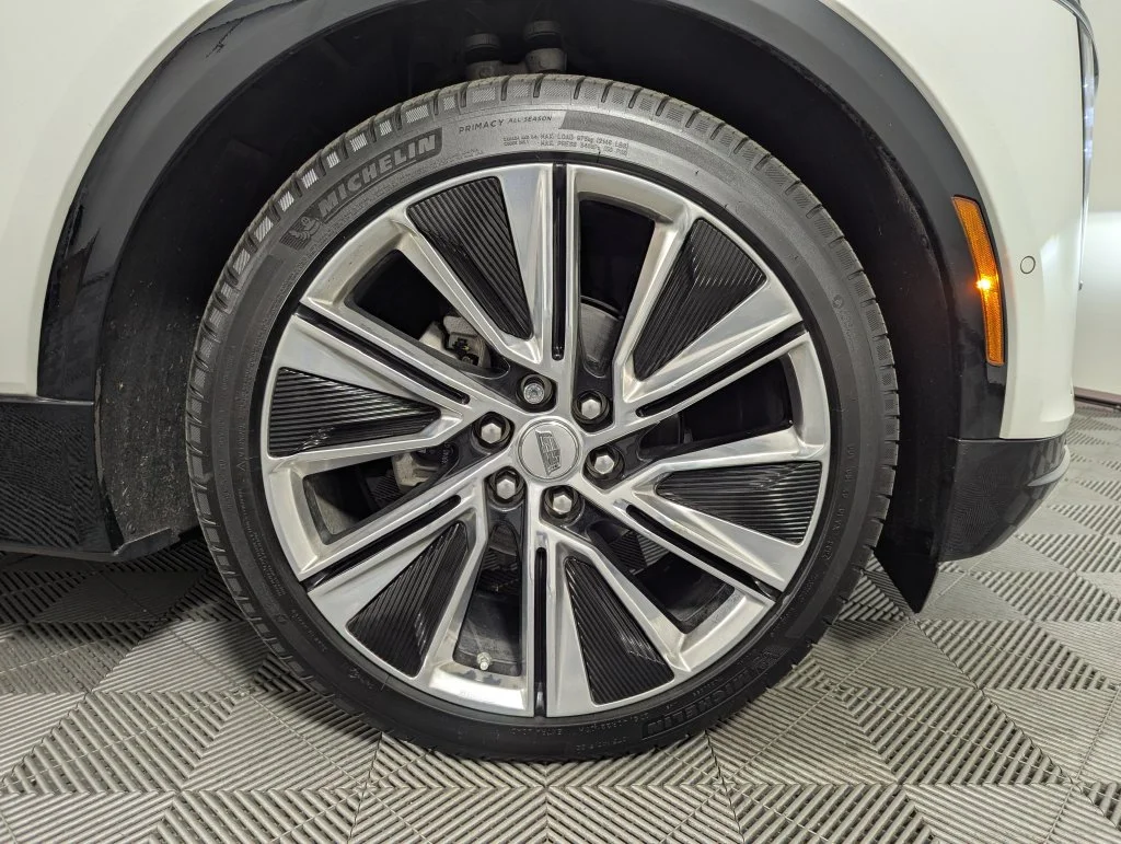 Certified Used 2025 White Cadillac Luxury image 20