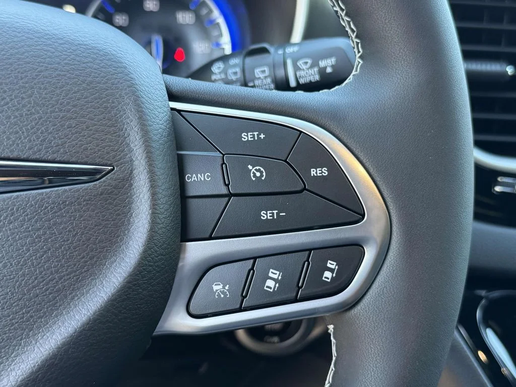 2026 Chrysler Voyager LX - Photo 23