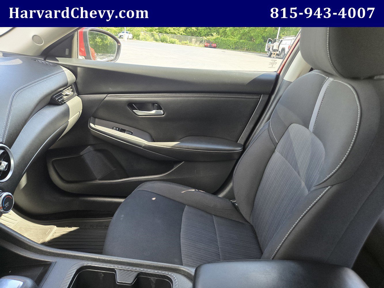 Used 2024 Red Nissan SV Xtronic CVT image 13