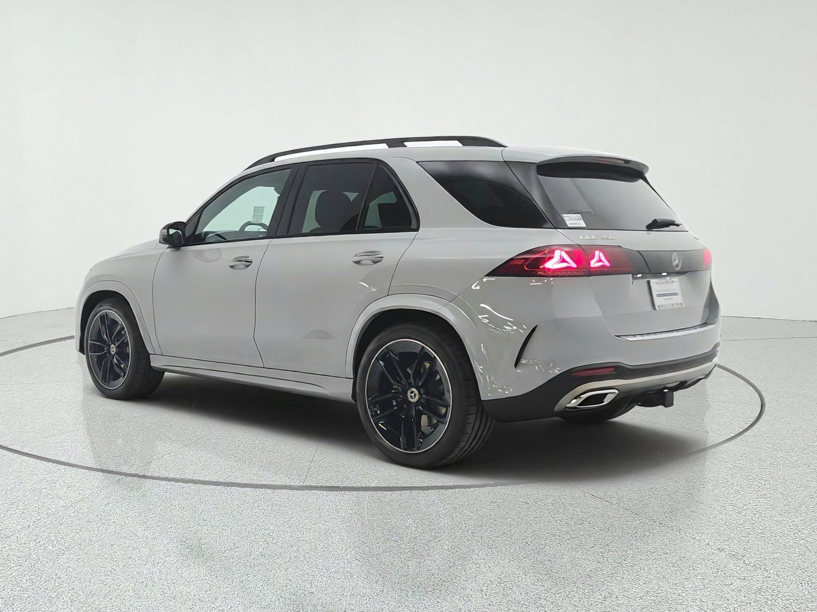 New 2027 MANUFAKTUR Alpine Grey Mercedes-Benz GLE 450 4MATIC® SUV image 28