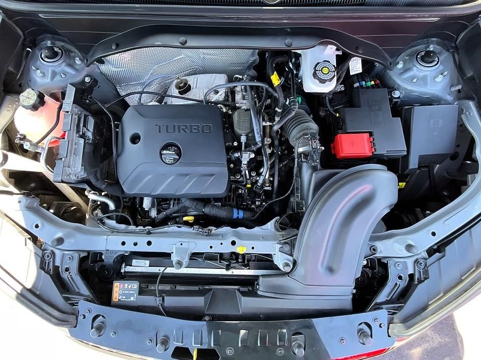 Used 2025 Gray Chevrolet RS image 7