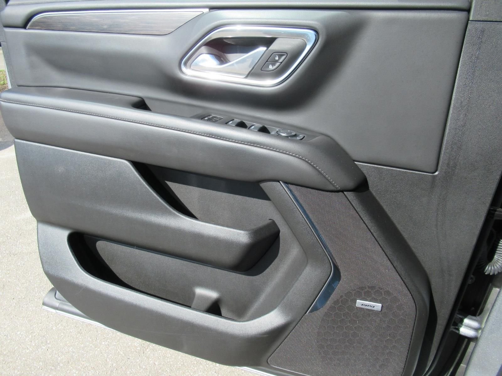 Used 2024 Gray Chevrolet Z71 image 20