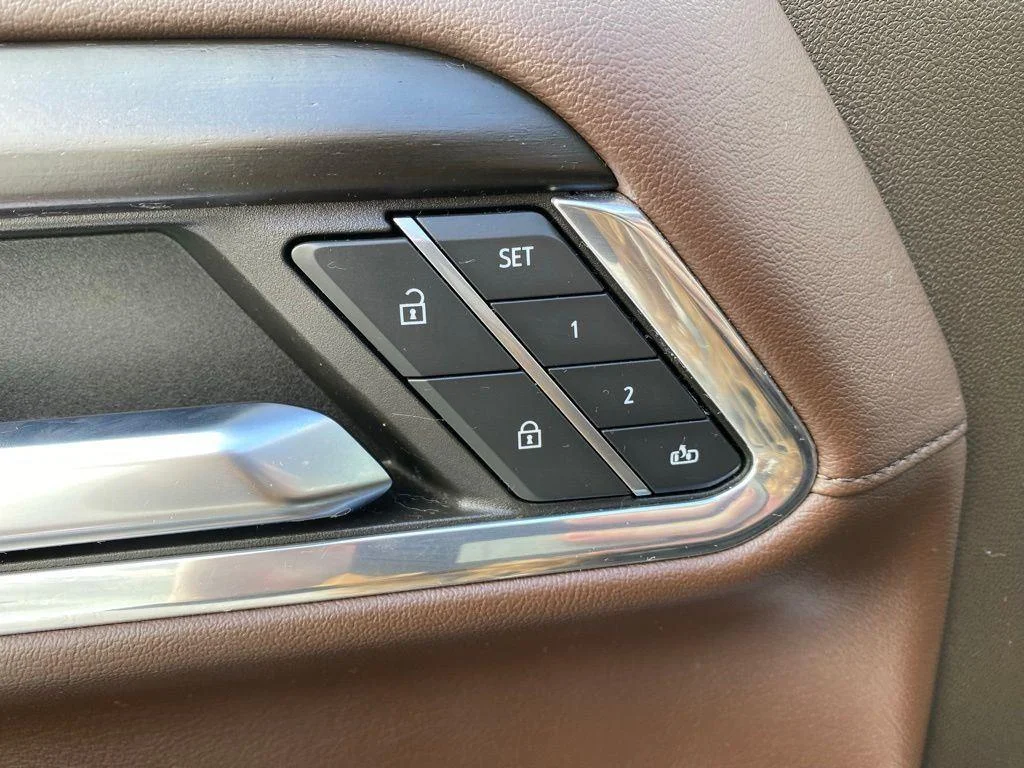 Used 2024 Summit White GMC Denali image 18
