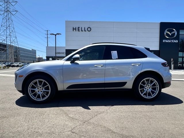 Used 2017 Rhodium Silver Metallic Porsche Base image 7