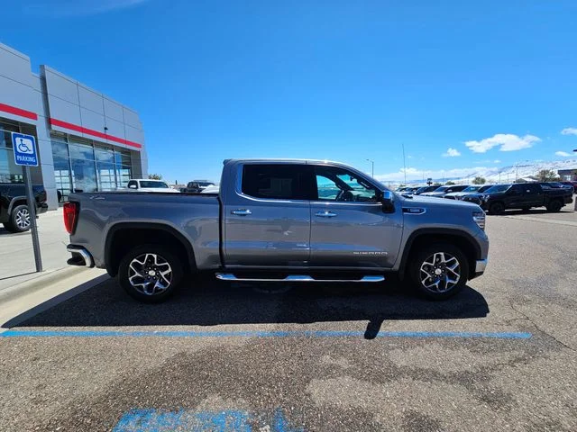 Used 2024 Sterling Metallic GMC SLT image 4