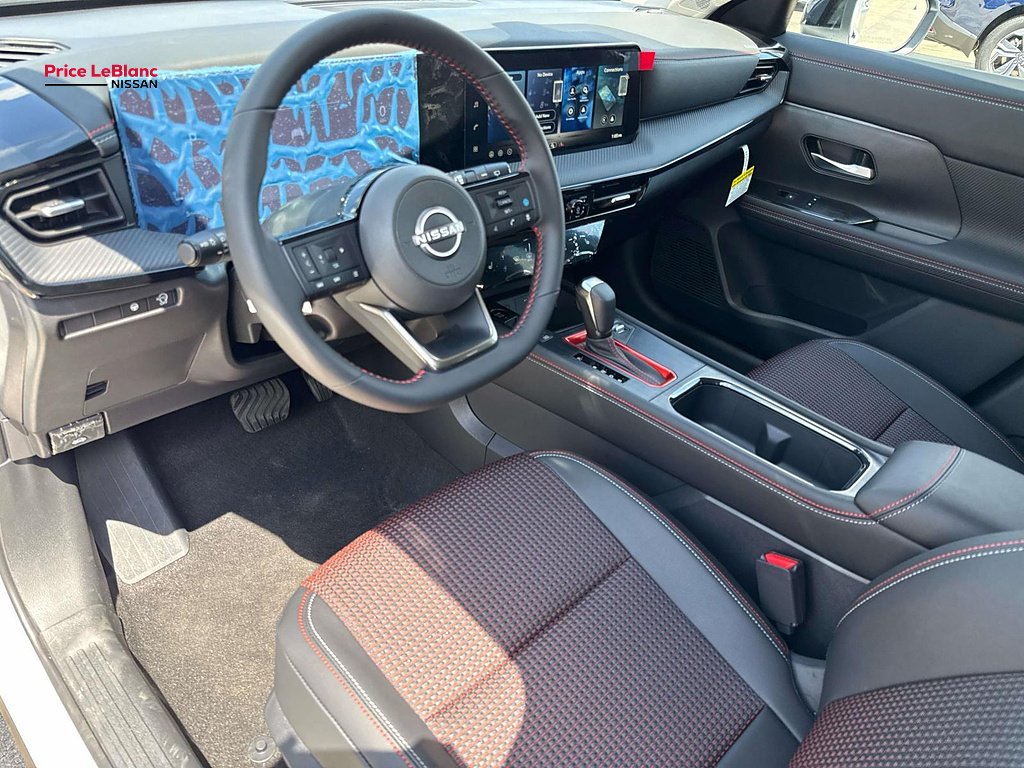 New 2027 Aspen White TriCoat/Super Black Nissan SR image 11