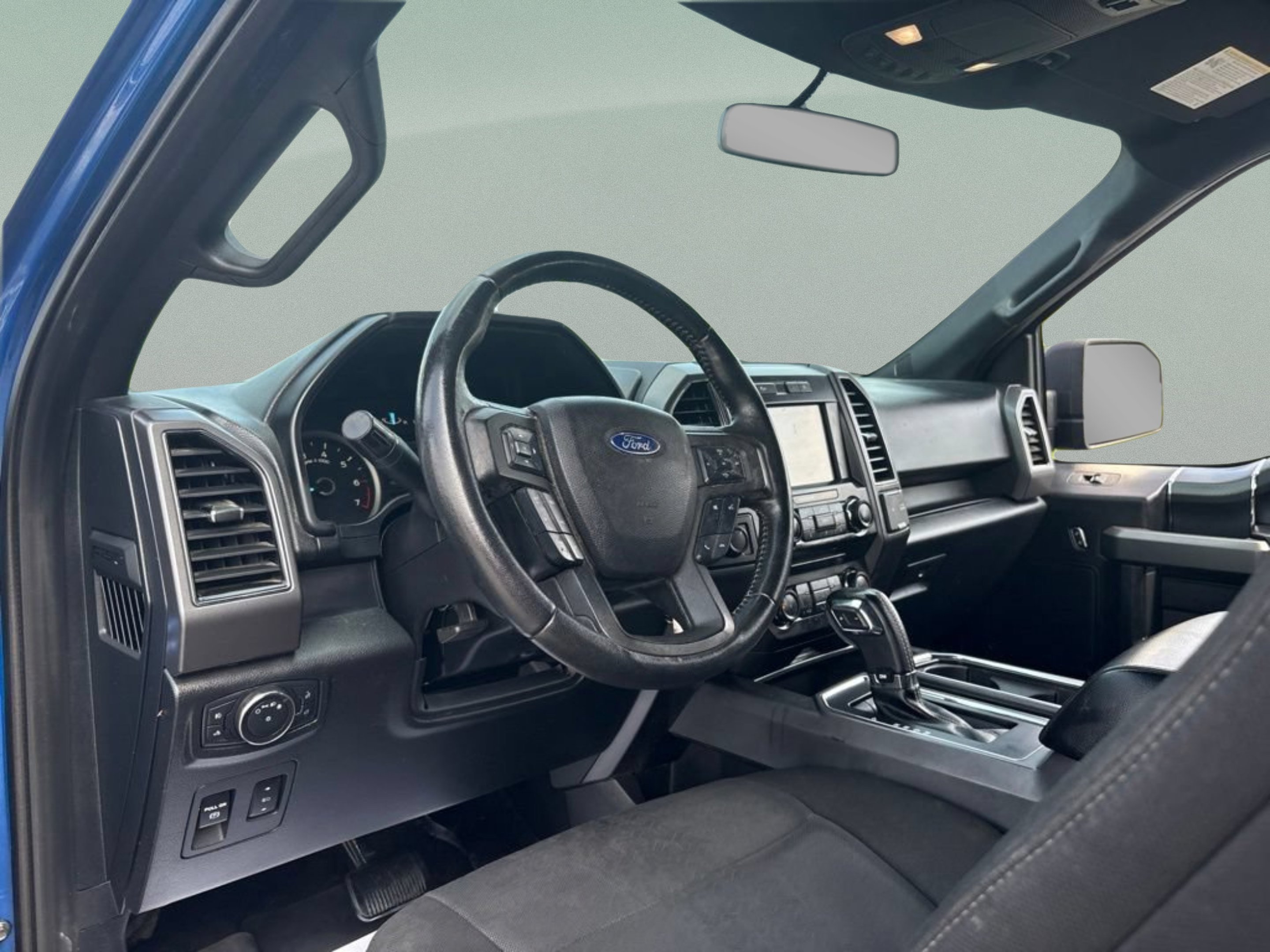 Used 2018 Lightning Blue Ford XLT image 22