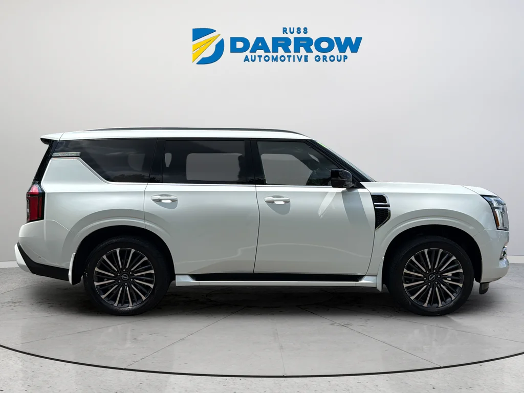 Used 2025 White Nissan Platinum Reserve image 6