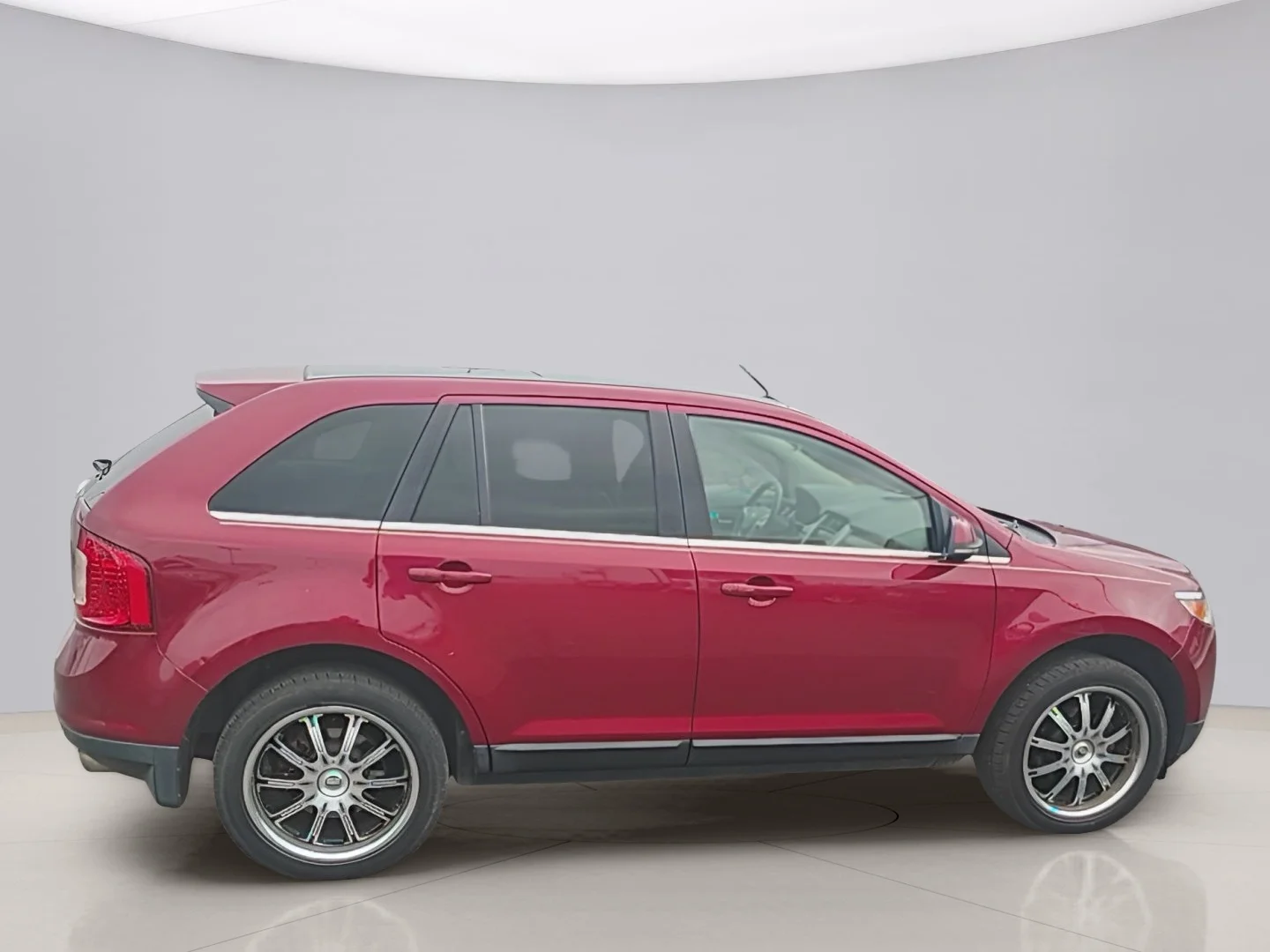 Used 2013 Red Ford LIMITED image 6