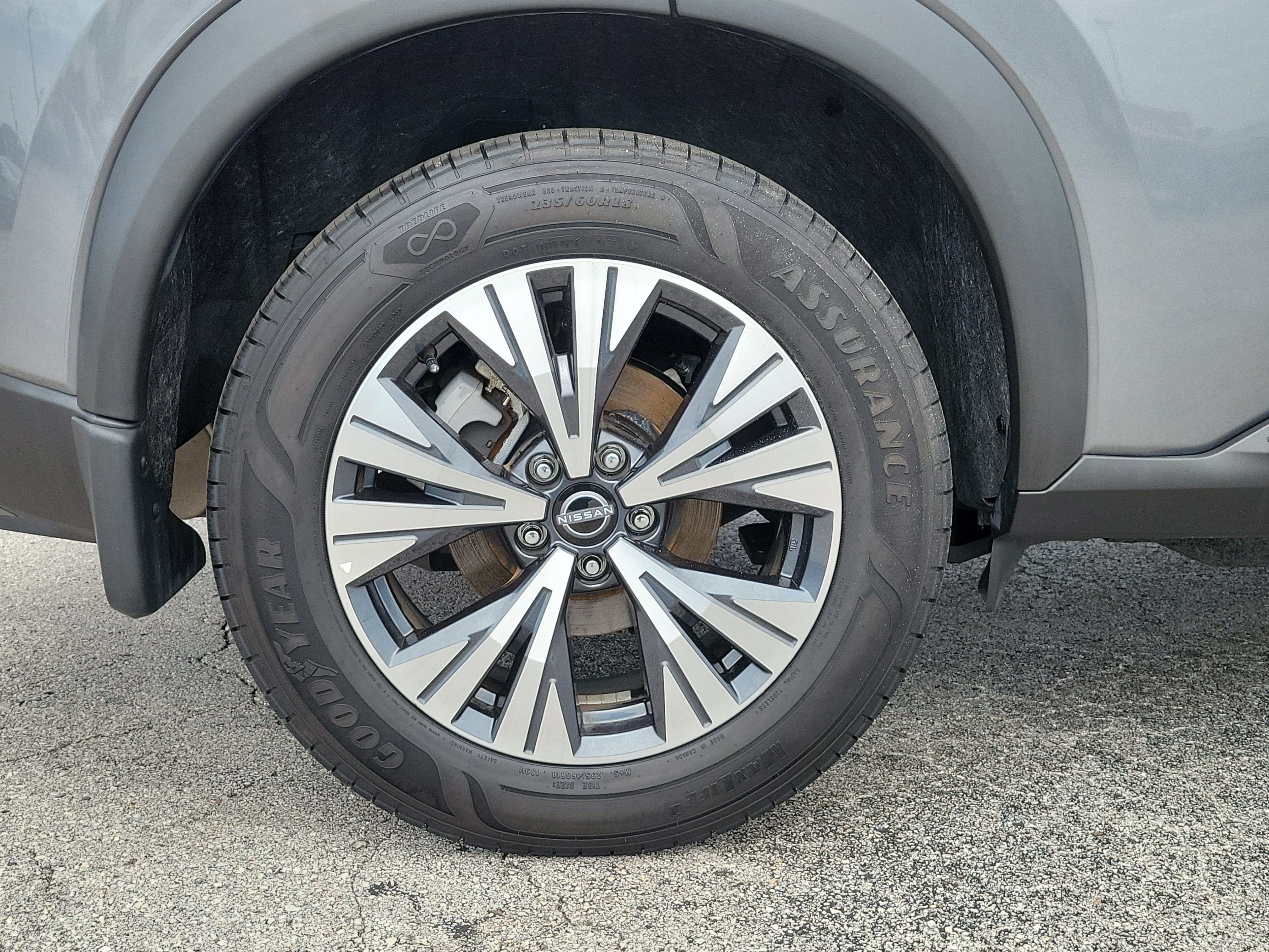 Used 2023 Gun Metallic Nissan SV image 9