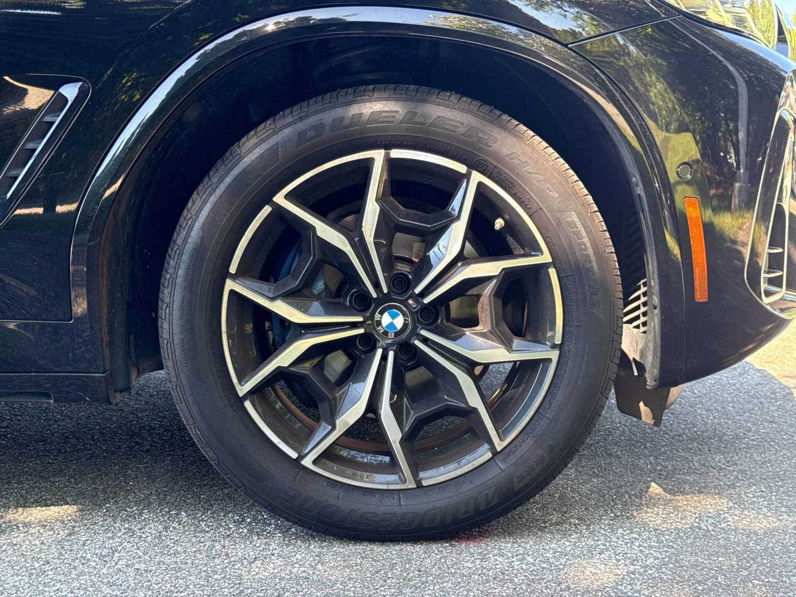Used 2022 Black Sapphire Metallic BMW M40i image 13