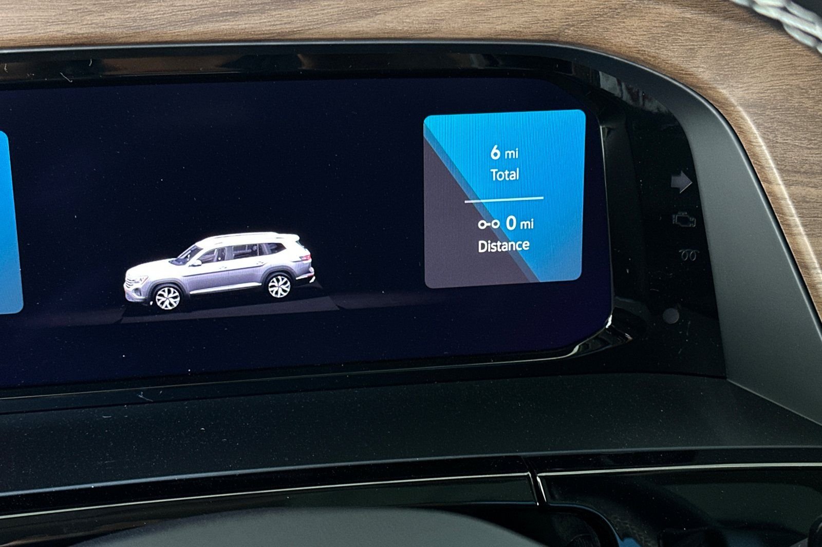 New 2026  Volkswagen SE w/Technology image 28