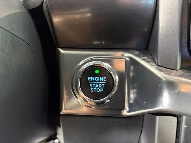 Used 2023 Silver Ford Lariat image 29