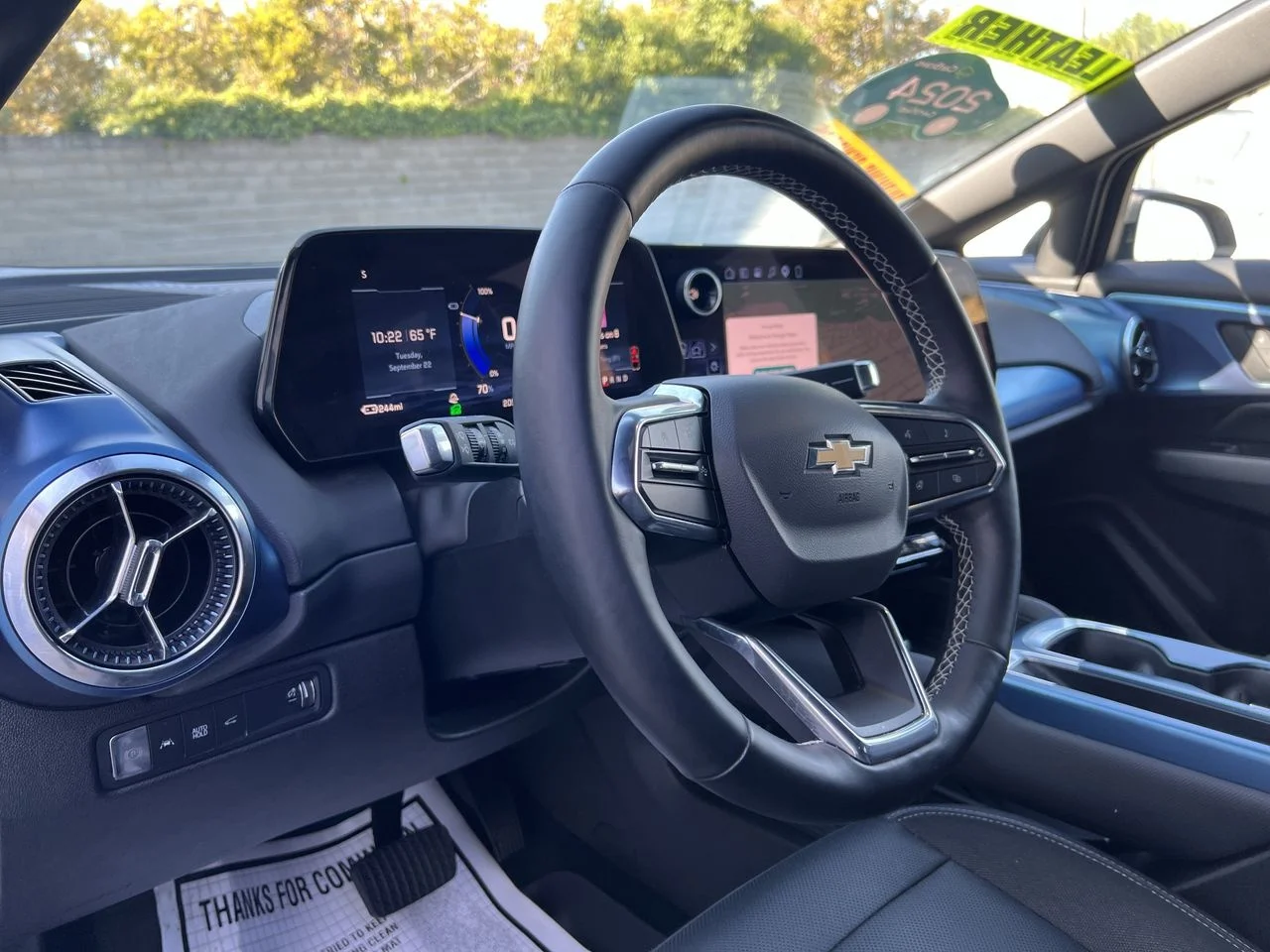 2024 Chevrolet Equinox EV LT - Photo 14