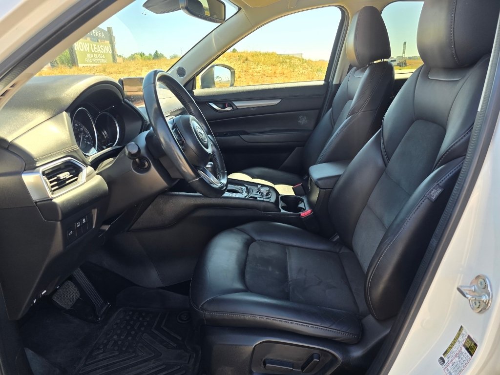 Used 2018 Snowflake White Pearl Mica Mazda Touring image 12