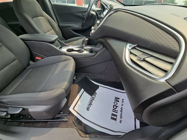 Used 2017 SILVER ICE METALLIC Chevrolet LT image 31