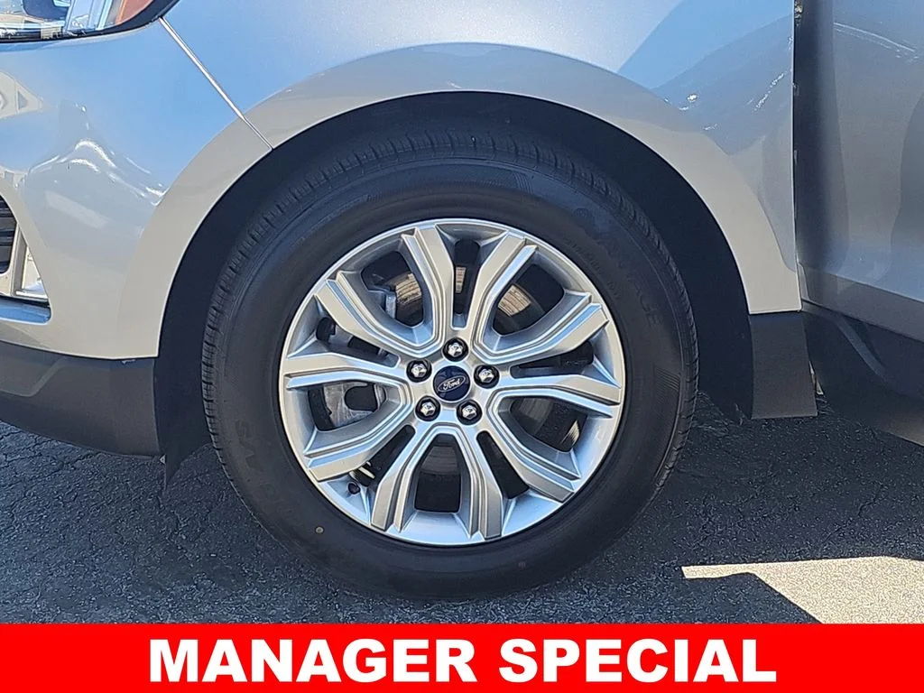Used 2022 Silver Ford Titanium image 36