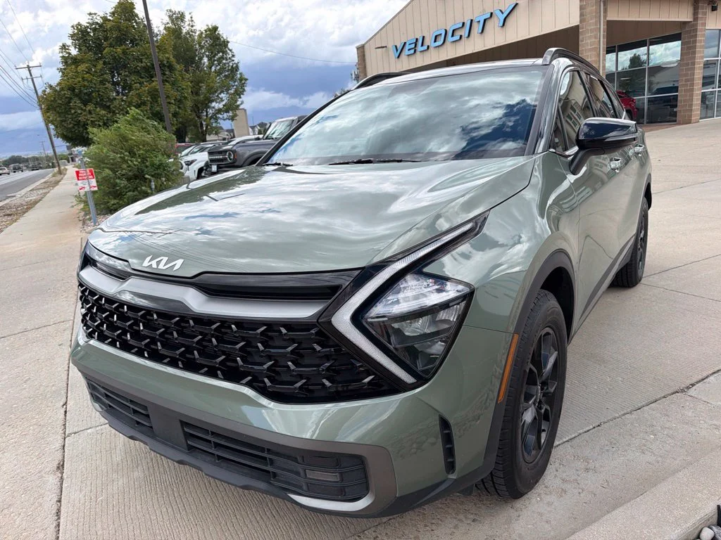 Used 2023 Green Kia X-Pro image 3