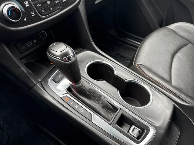 Used 2021 Silver Ice Metallic Chevrolet Premier image 25