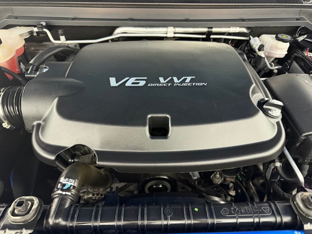 Certified Used 2022 Blue Chevrolet ZR2 image 33