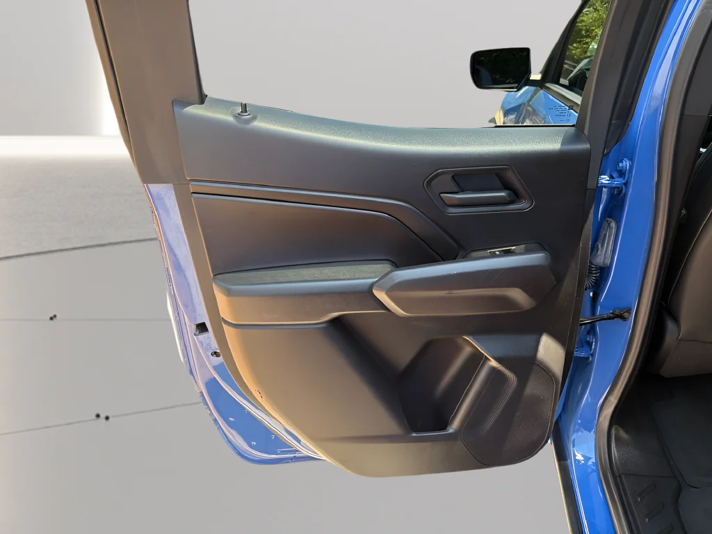 Used 2025 Blue Chevrolet Trail Boss image 35