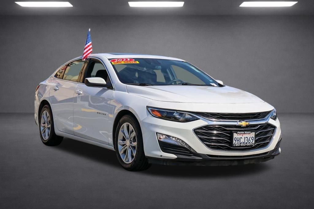 Used 2023 White Chevrolet LT image 34