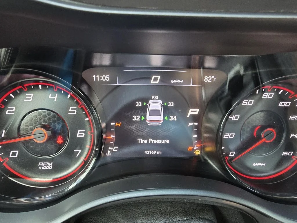 Used 2022 Pitch Black Clearcoat Dodge R/T image 14