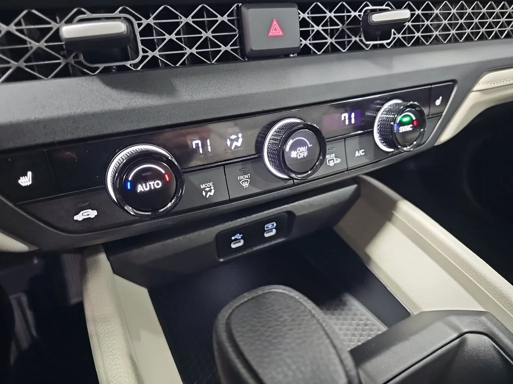 Used 2024  Honda EX image 26