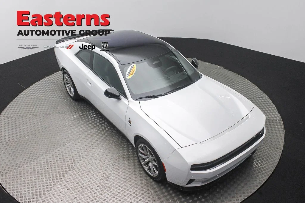 Certified Used 2024 White Dodge R/T Scat Pack image 3