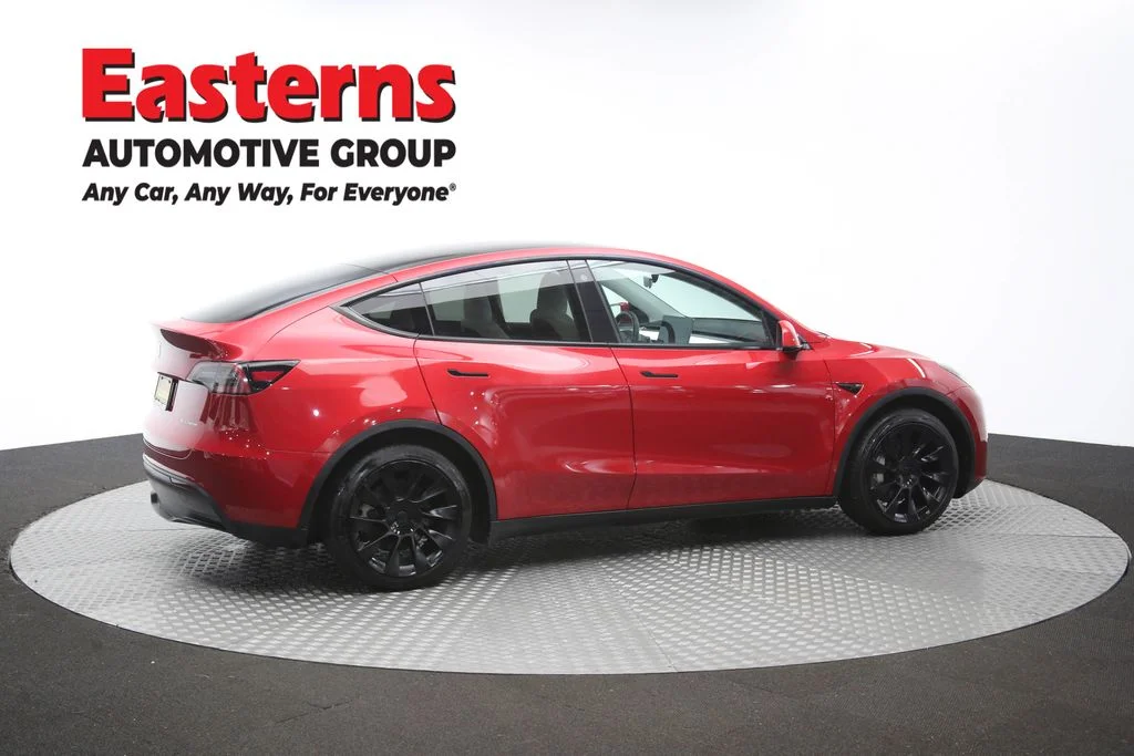 Used 2023 Red Tesla Long Range image 40