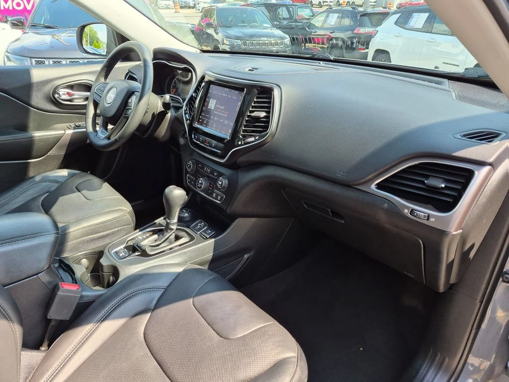 Used 2021 Gray Jeep Limited image 28