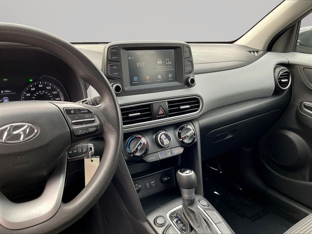 Used 2019 Gray Hyundai SE image 11