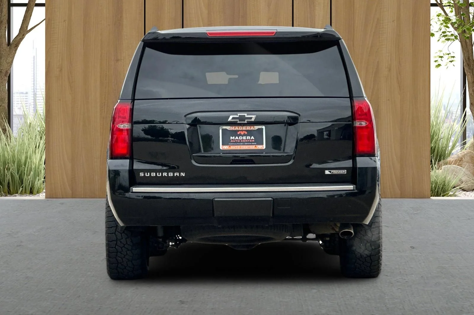 Used 2018 BLACK Chevrolet Premier image 5