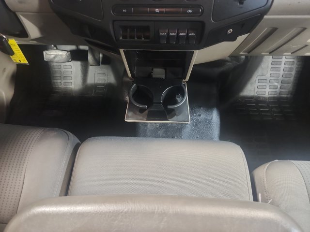 Used 2009  Ford XLT image 11