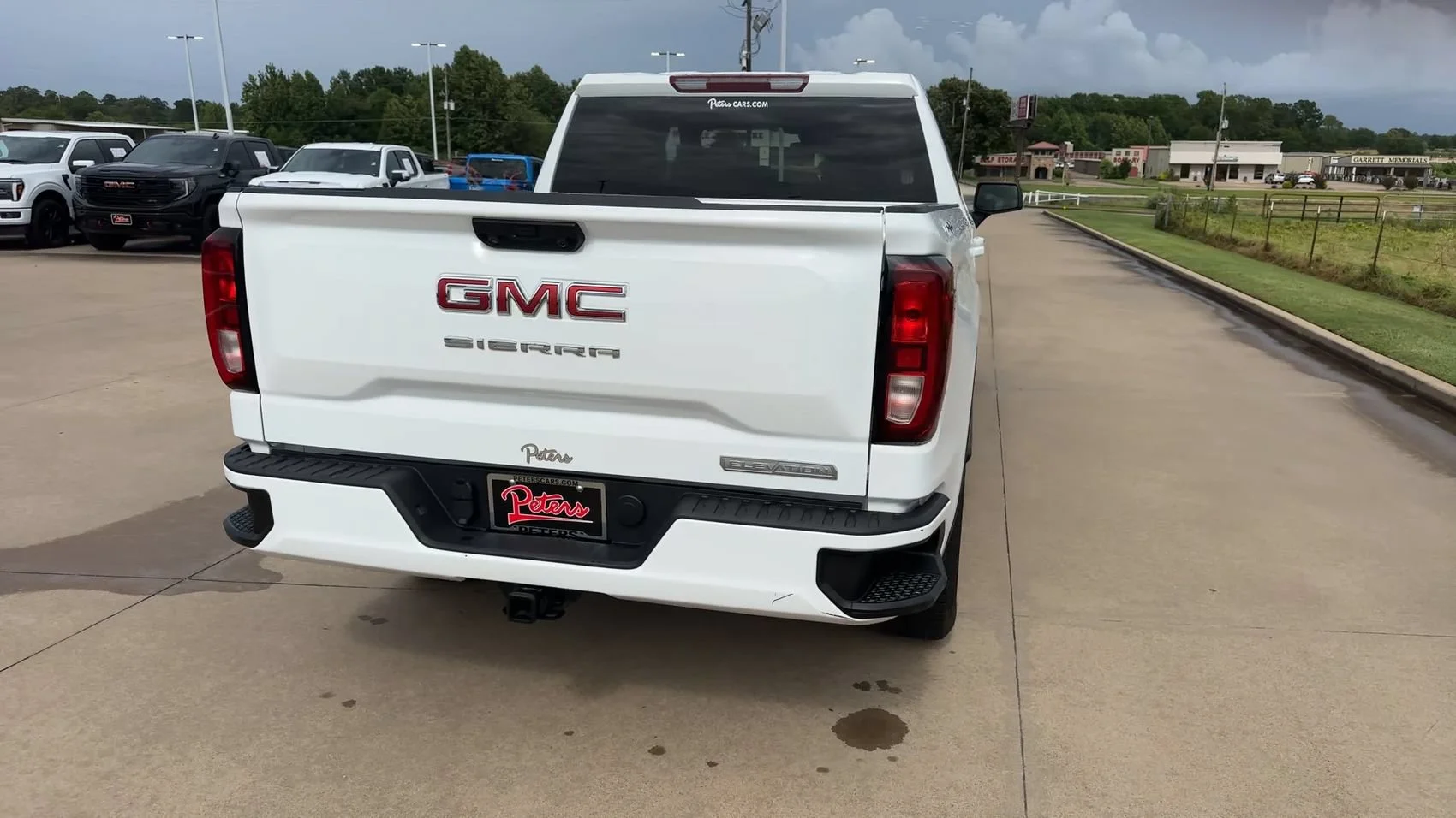 Used 2024 Summit White GMC Elevation image 8