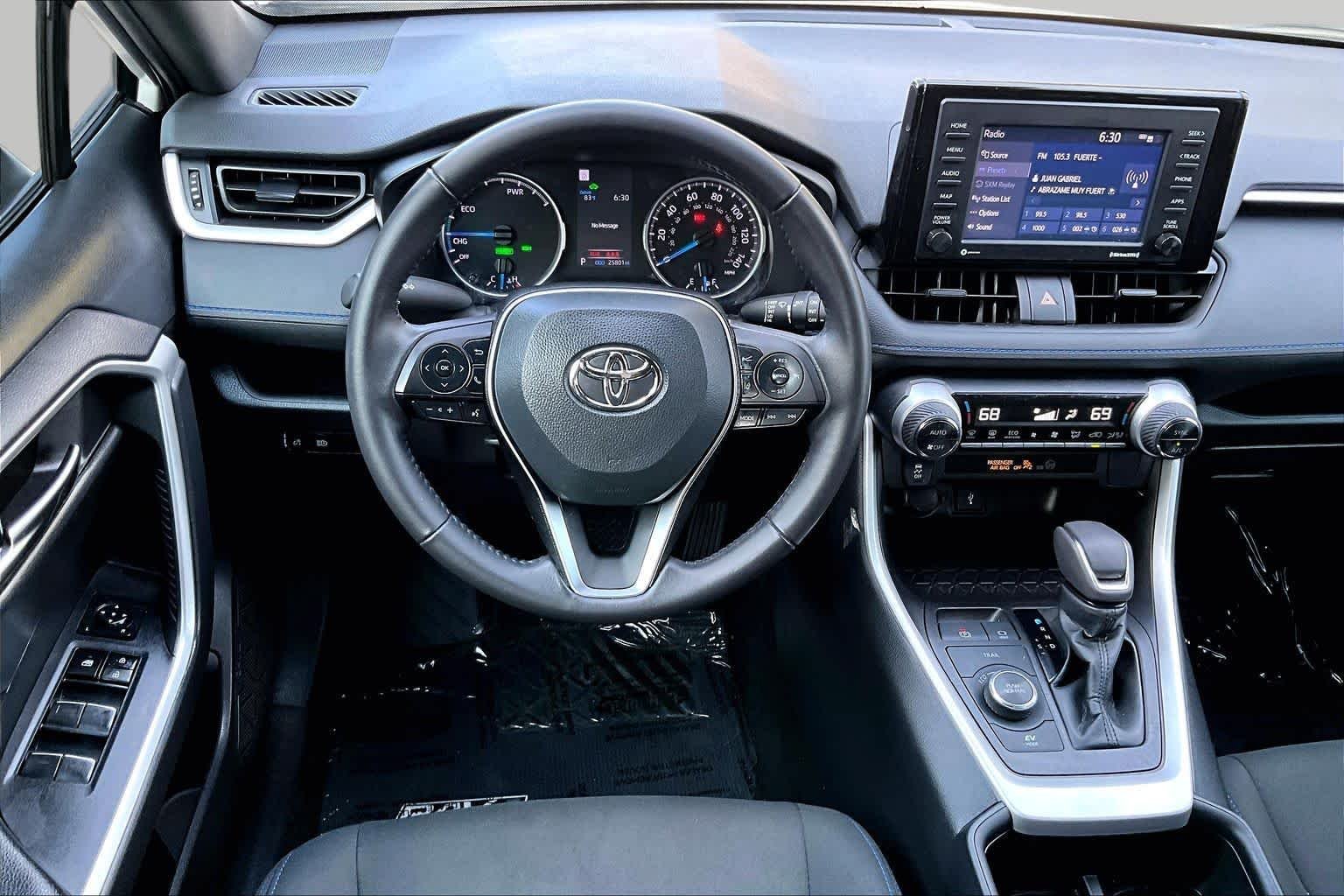Used 2022 Blizzard Pearl Toyota Hybrid SE image 6