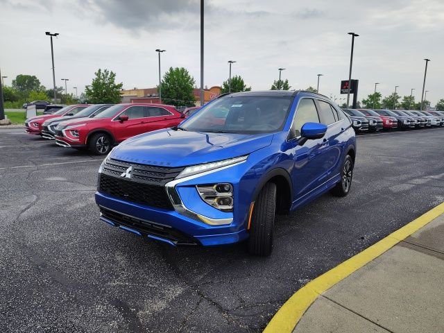 New 2026 Blue Mitsubishi SEL image 3