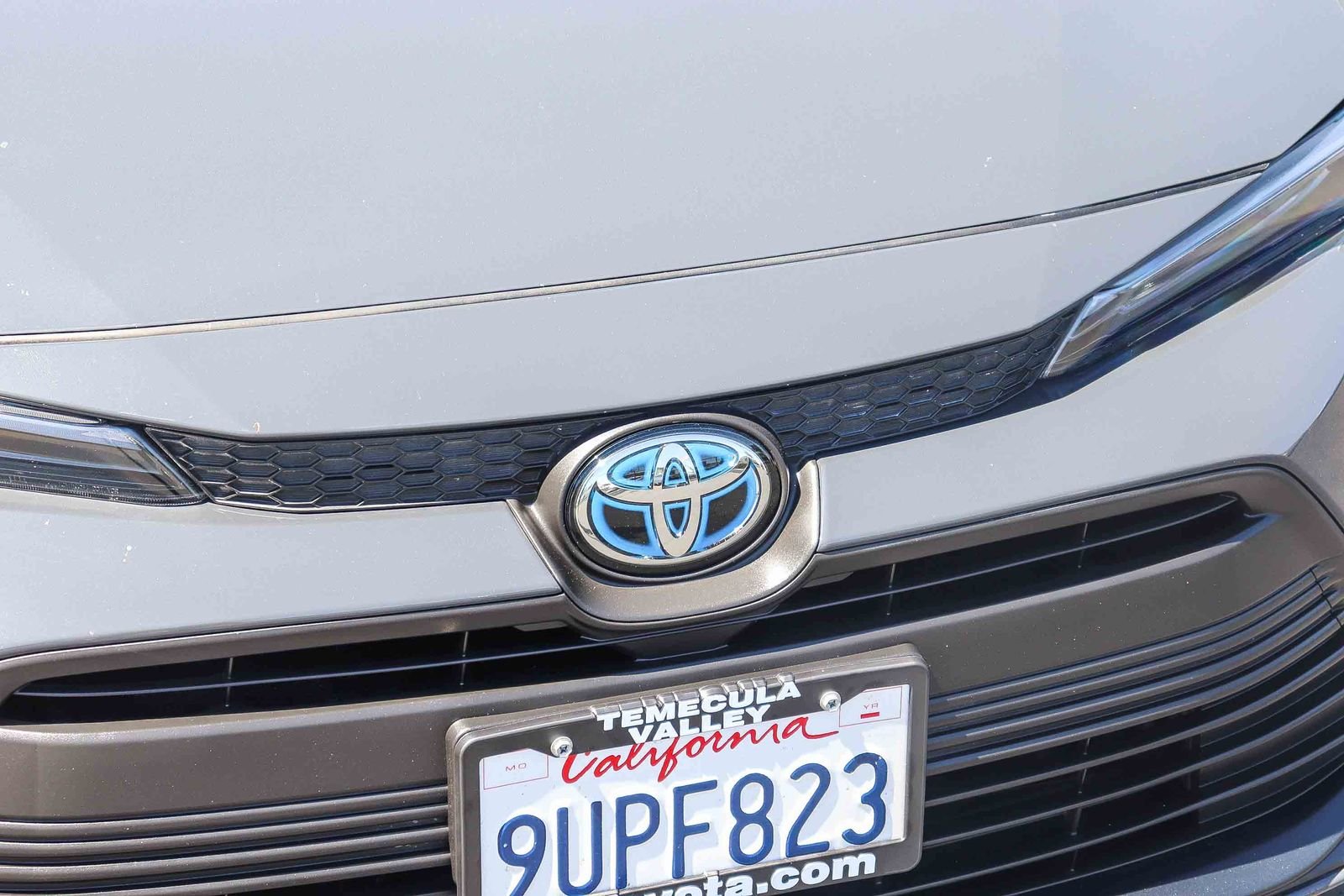 Used 2025 Underground Toyota LE image 13