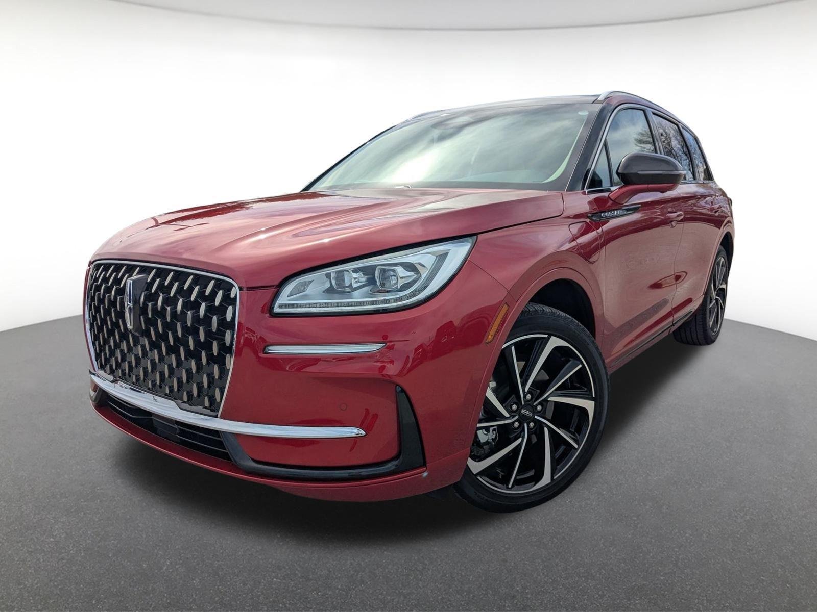 Used 2024 Red Carpet Metallic Tinted Clearcoat Lincoln Grand Touring image 1