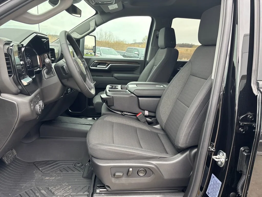 New 2026 Black Chevrolet LT image 24