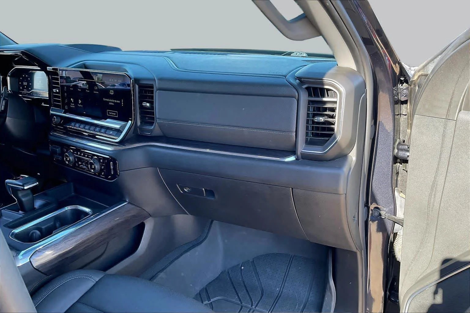 Used 2024 Dark Ash Metallic Chevrolet LTZ image 18