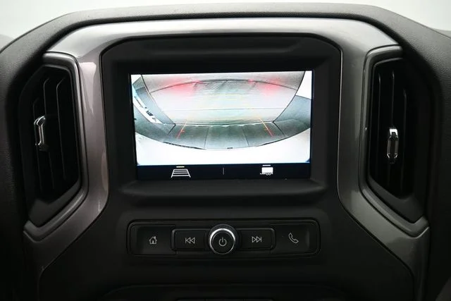 Used 2022 White Chevrolet Custom image 26