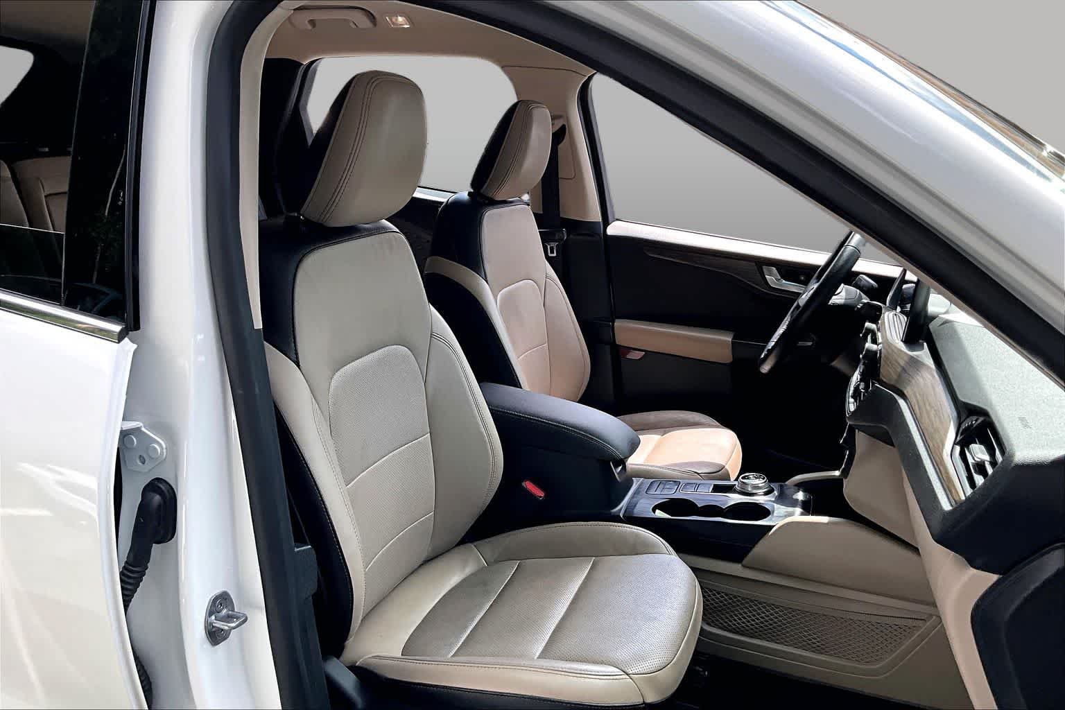 Used 2020 Star White Metallic Tri-Coat Ford Titanium Hybrid image 9