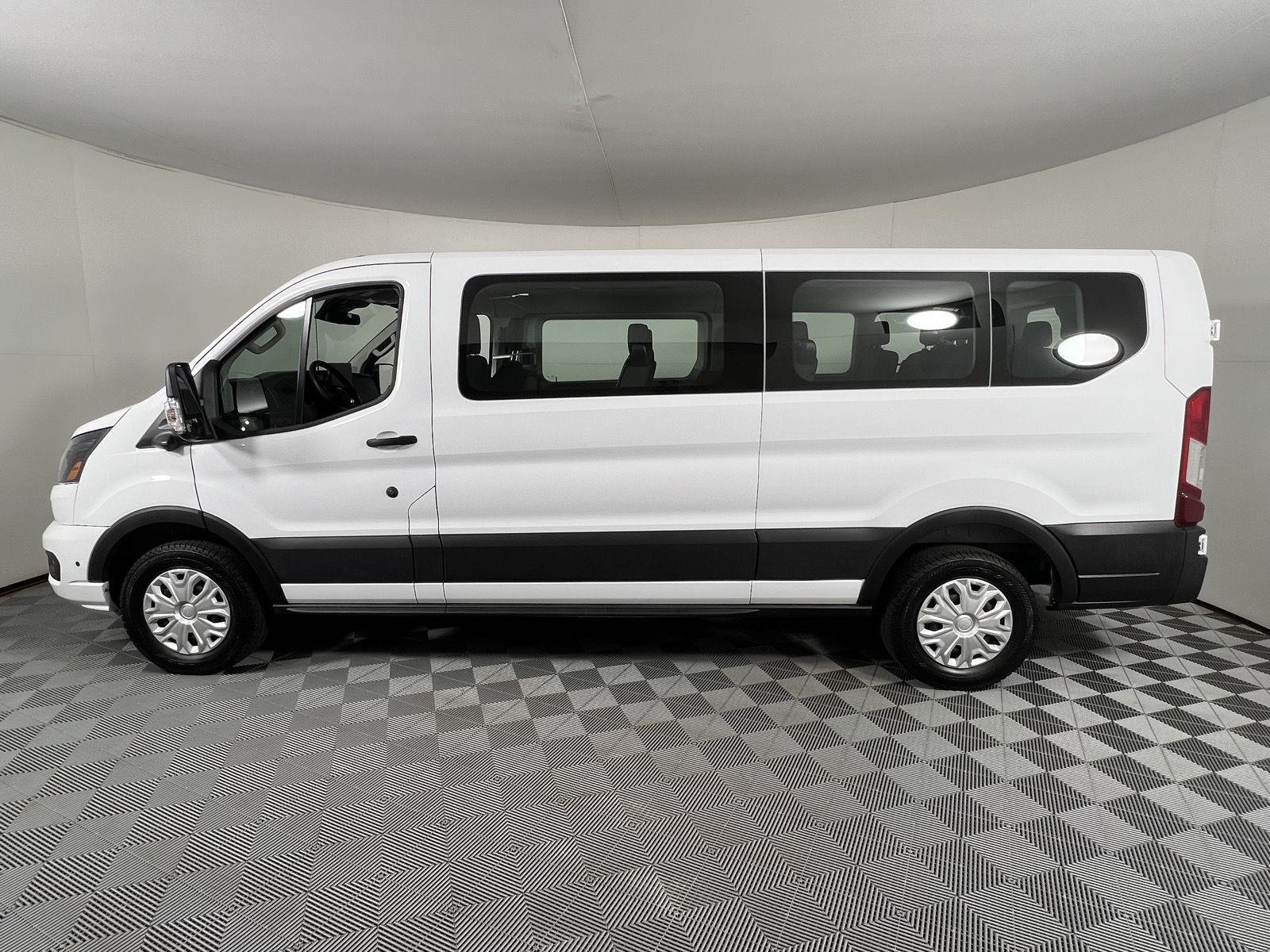 Used 2026 Oxford White Ford XLT image 7