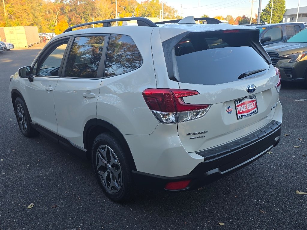 Used 2020 White Subaru Premium image 13