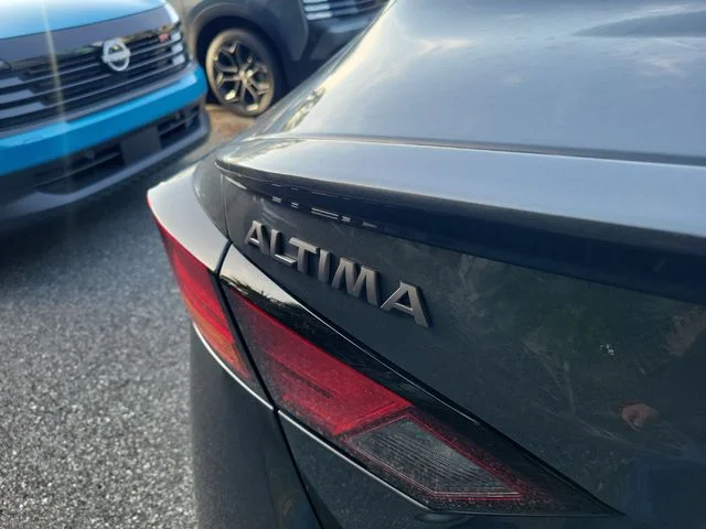 New 2026 Gray Nissan 2.5 SV image 6