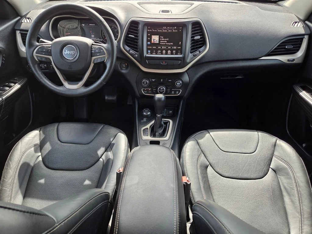 Used 2014 Black Jeep Limited image 19