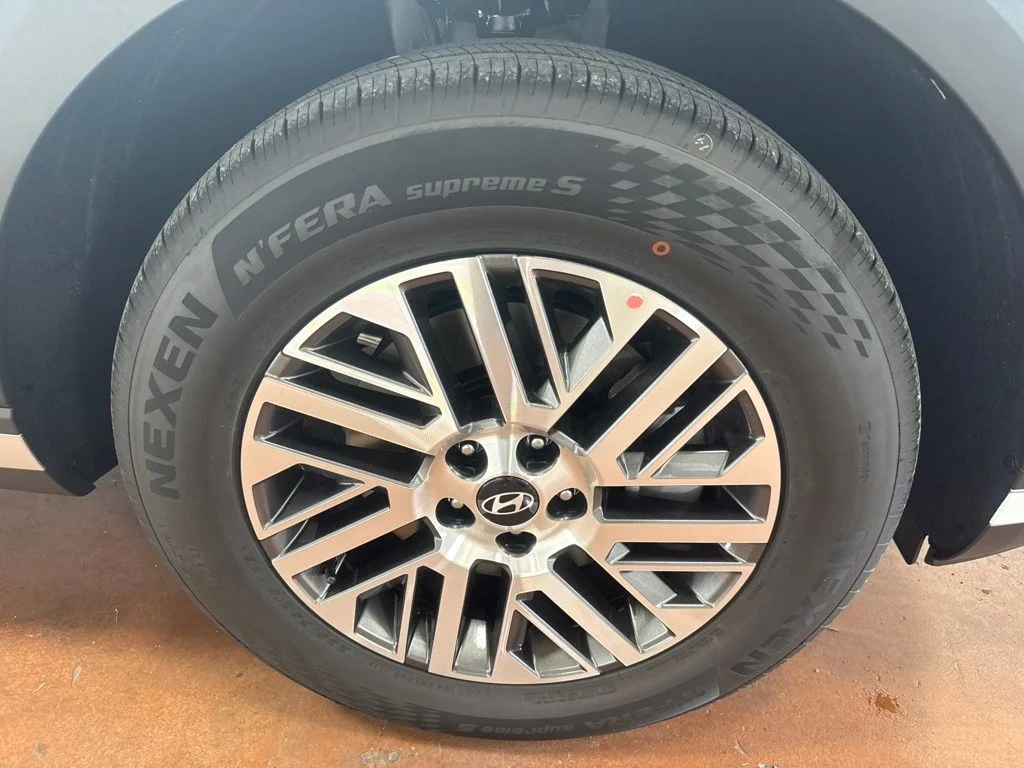 New 2027 Creamy White Pearl Hyundai SEL image 11